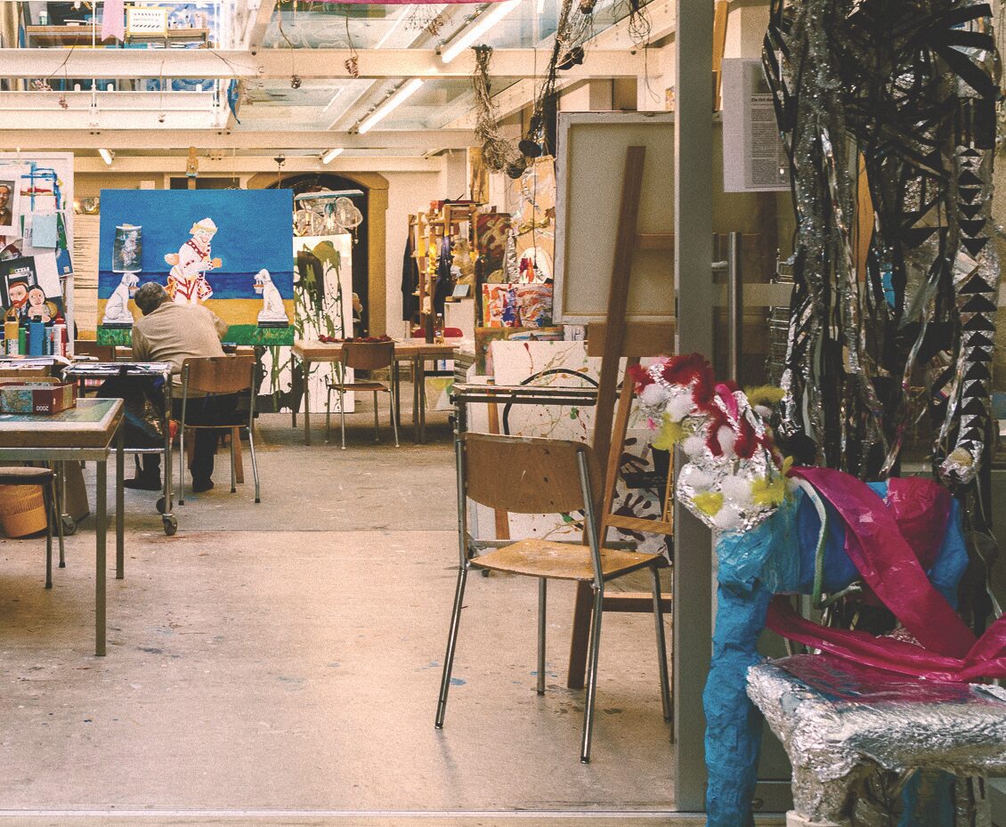Atelier artistique vivant et accueillant